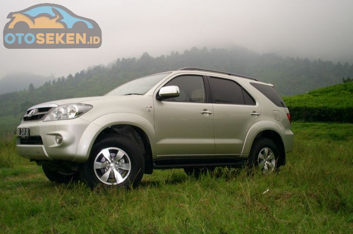 Toyota Fortuner tahun 2009