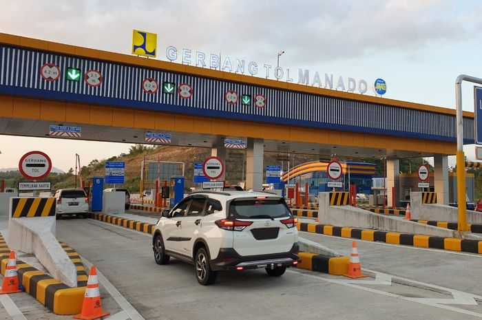 Selama tiga pekan digratiskan, tercatat sekitar 170 ribu mobil melintas jalan tol Manado-Bitung Ruas Manado-Danowudu