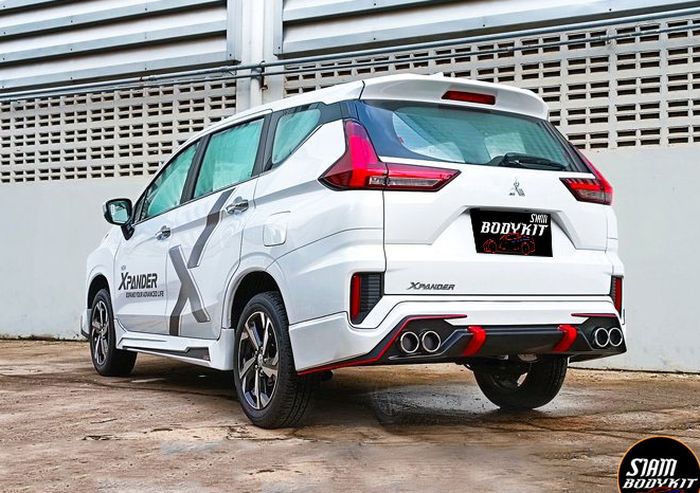 Tampilan belakang modifikasi Mitsubishi New Xpander dikemas lebih sporty