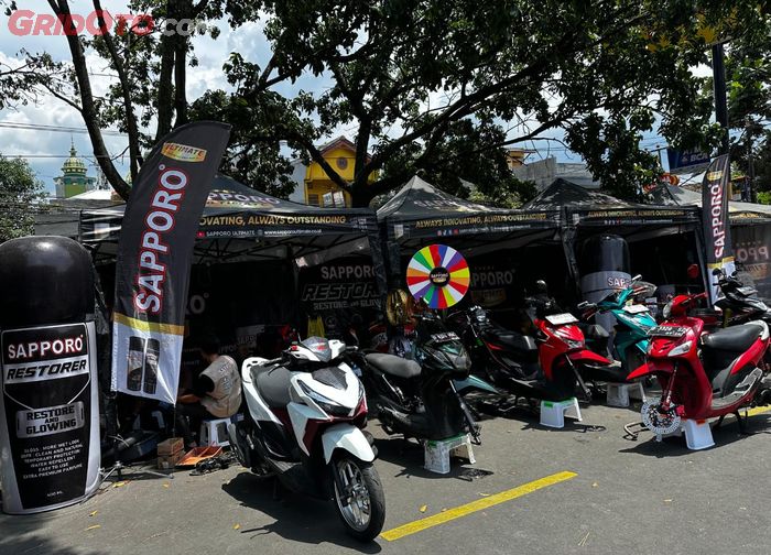 Dalam satu hari, tim Sapporo Gaspol bisa repaint pelek sebanyak 20 motor 