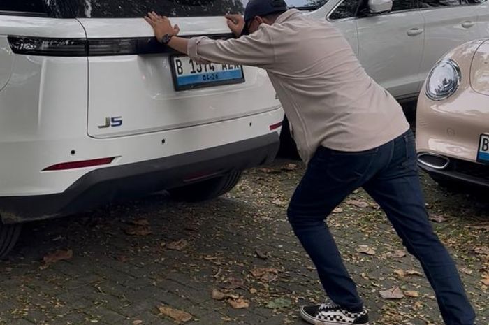 Jaecoo J5 EV Punya Fitur Parkir Paralel, Begini Cara Mengaktifkannya