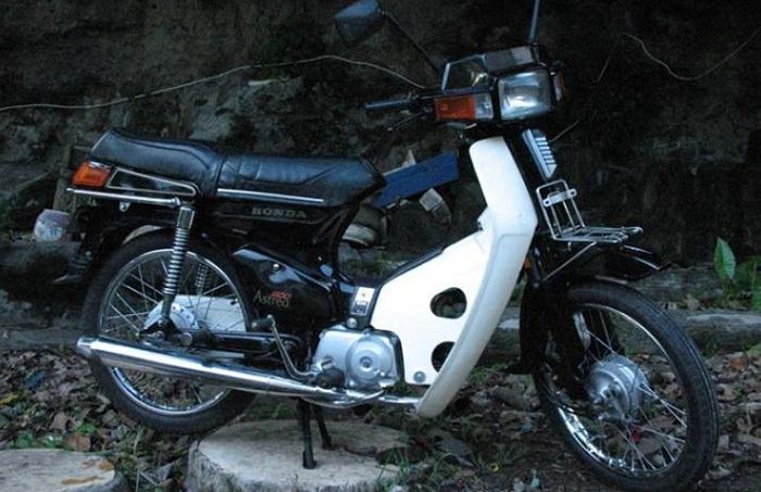 Honda Astrea 800