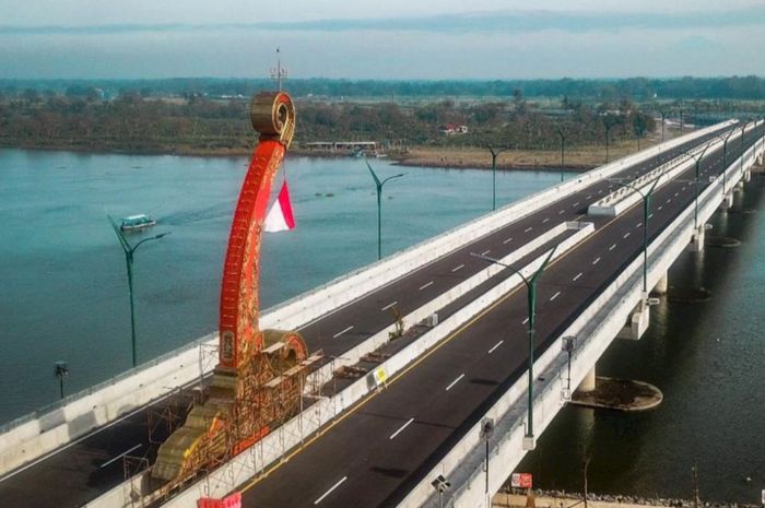 Pemerintah selesaikan pembangunan paket Jembatan Kretek 2.