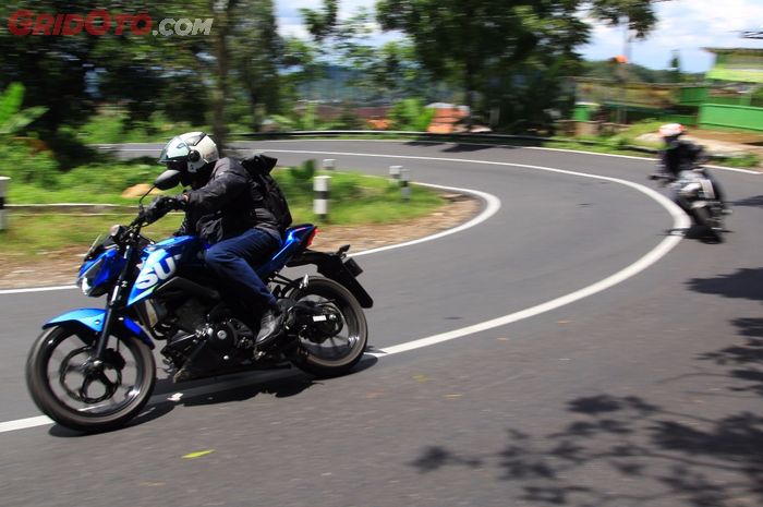 Turing Jakarta - Solo dengan Suzuki GSX-150