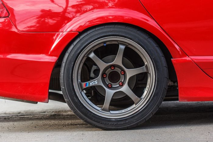 Modifikasi Honda Civic FD2 pasang pelek SSR Type C ukuran 17 inci