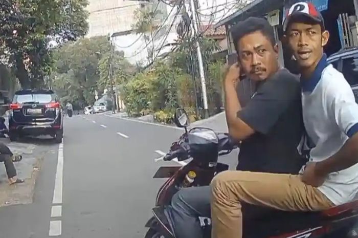Aksi pemalakan terhadap pemudik dengan pelat kendaraan luar Jakarta