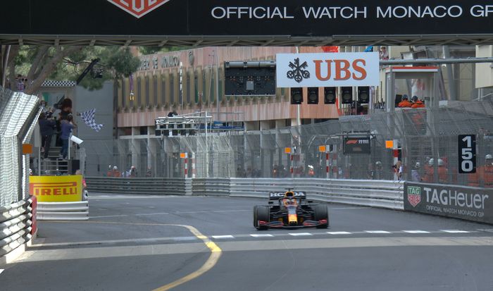 Tidak mendapat mendapat saingan yang sengit, Max Verstappen memenangkan balap F1 Monako 2021 