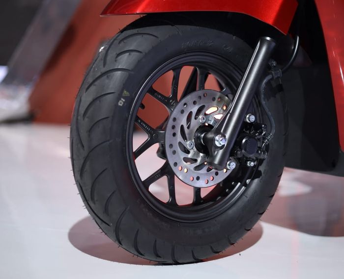 Honda Stylo 160 dilengkapi ABS 1 channel di rem depan