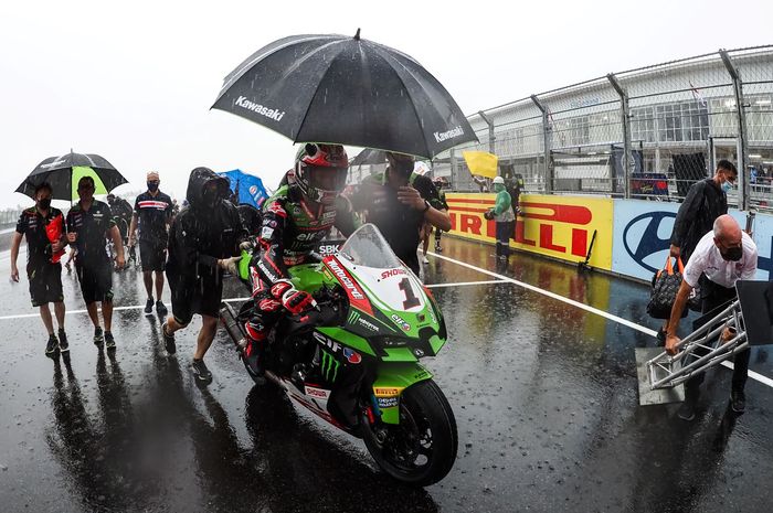 Jonathan Rea merasa siap balapan di race 1 WorldSBK Indonesia 2021 dalam kondisi sirkuit Mandalika diguyur hujan