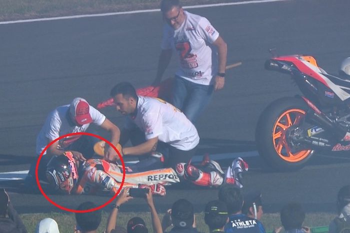 Marc Marquez mengalami cedera bahu saat akan melakukan selebrasi di MotoGP Jepang 2018