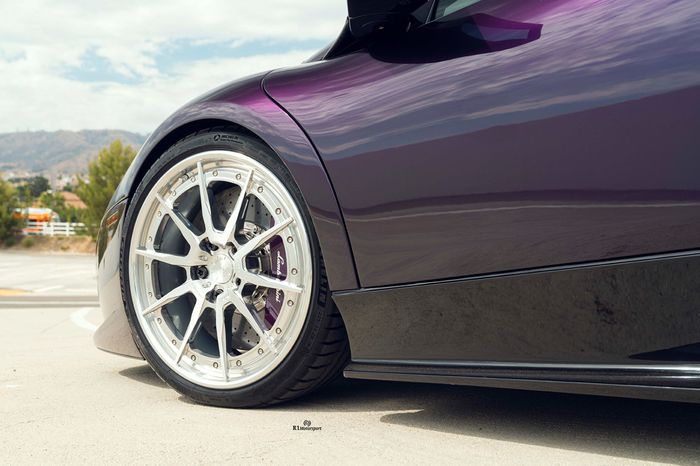 Modifikasi Lamborghini Murcielago ditopang pelek ADV10 Track Spec CS