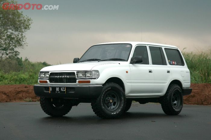 Toyota Land Cruiser 80HZJ 1996