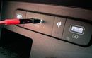 Ngecas HP di Mobil Bikin Aki Cepat Soak? Begini Penjelasannya