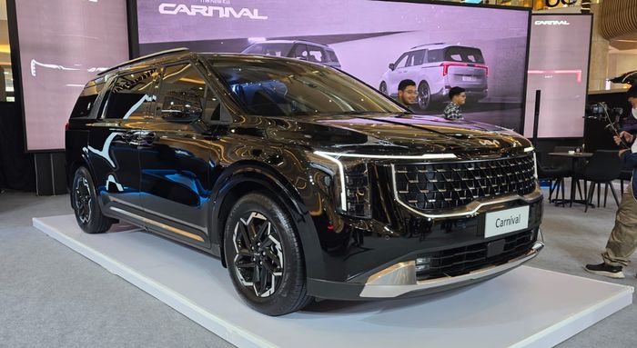 Kia Carnival facelift 2024