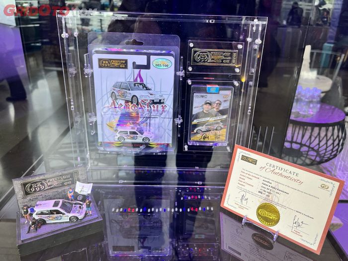 Diecast Honda Civic Nouva (EF9) &lsquo;AeroFlux&rsquo;. Diproduksi cuma 100 unit.