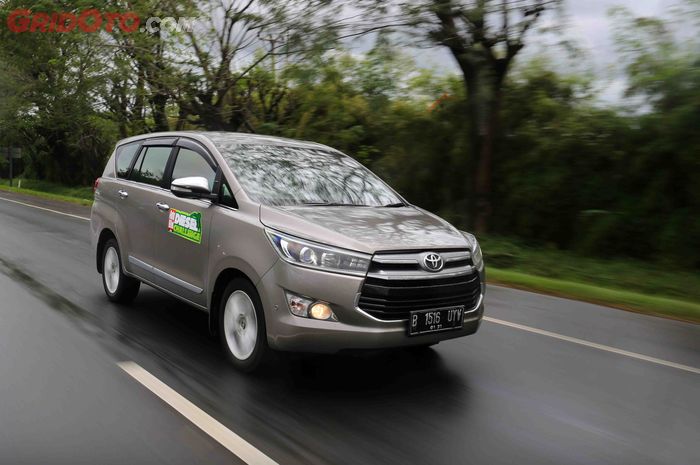 Harga bekas Toyota Kijang Innova Reborn Desember 2024