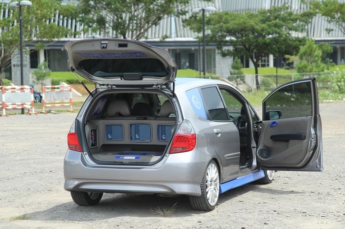 In Car Enterteinment (ICE) Honda Jazz 2008  Juara Dengan Brang Kelas Dua