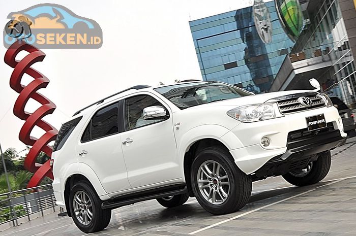 Harga Toyota Fortuner 2010 bekas
