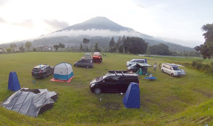 Camper Van Indonesia (CVI) camping di Kledung, Temanggung, Jawa Tengah.