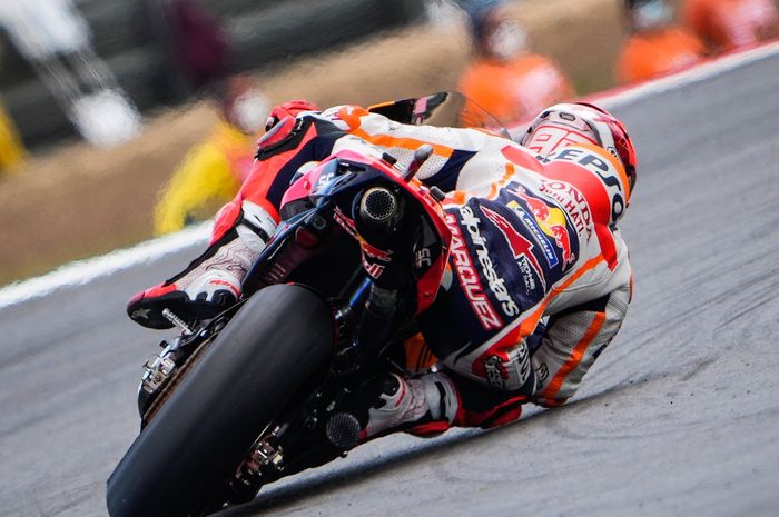 Meski bisa terus ikut balapan MotoGP, Marc Marquez dilarang latihan motor selama 2 bulan ke depan