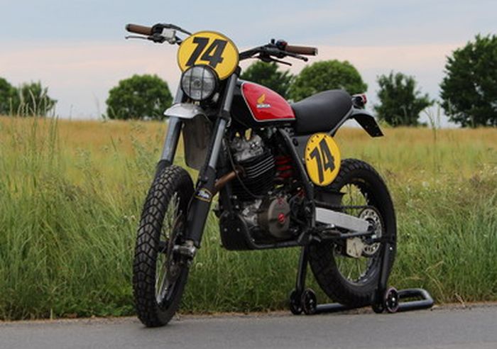 Scrambler tampan dari Honda XR600R