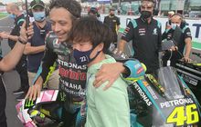 Jelang F1 Rusia 2021, Pembalap F1 Yuki Tsunoda Jalan-jalan di MotoGP San Marino 2021