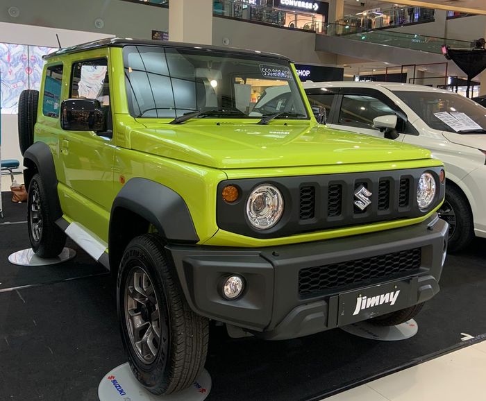 Hanya tersisa satu unit Suzuki Jimny di Solo, harga tembus Rp 500 jutaan.
