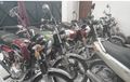 Suka Motor Jadul tapi Ogah Repot Ngebangun? Di Showroom Ini Ready yang Mulus-mulus, Koleksinya Gokil