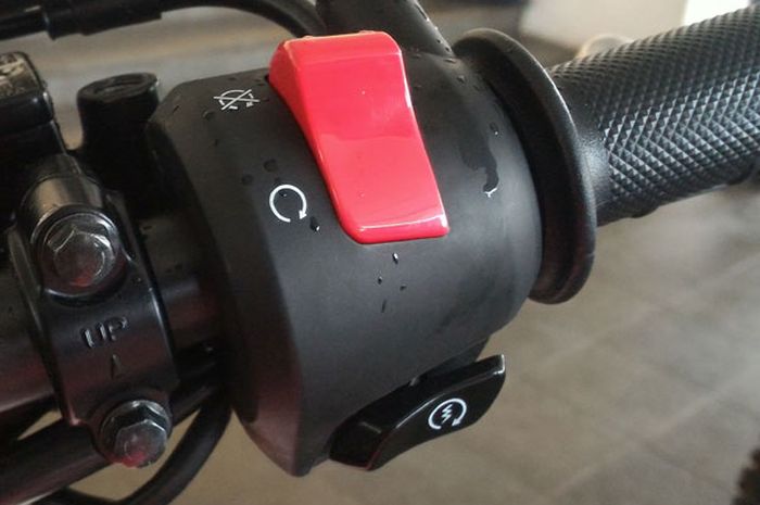 Ilustrasi Engine cut of CRF150L