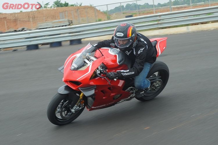 View Harga Ducati Panigale V4R 2020 Indonesia Gif