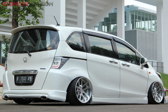 Honda Freed Bani Wide Body Natural