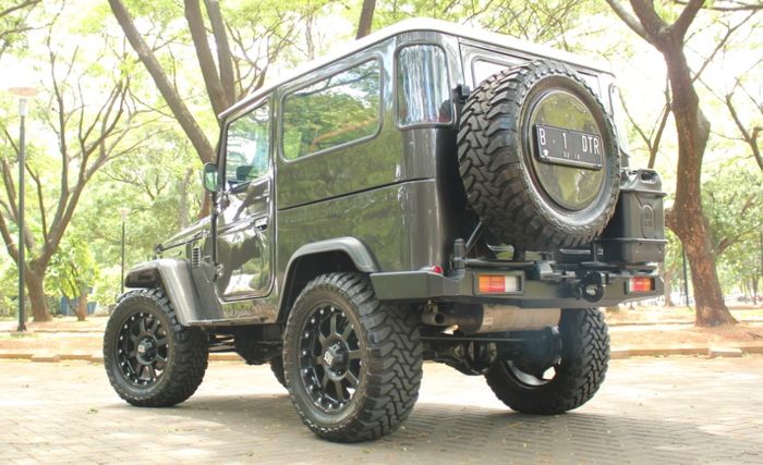 Restorasi plus modifikasi bikin Hardtop ini jadi makin sangar