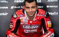 Pulang dari Markas KTM, Danilo Petrucci dan Manajernya Bisa Tersenyum Lebar Gara-gara Hal Ini