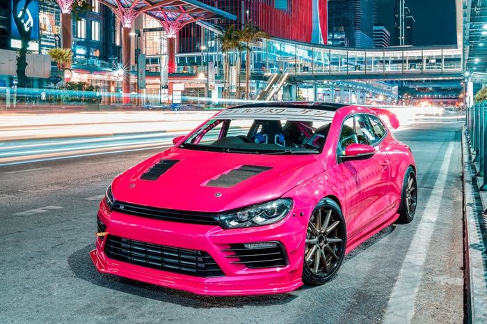 Modifikasi VW Scirocco asal Thailand tampil gaya street racing berkelir pink