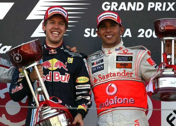 Sebastian Vettel saat pertama kali menang di sirkuit Suzuka pada 2009, Lewis Hamilton ketiga