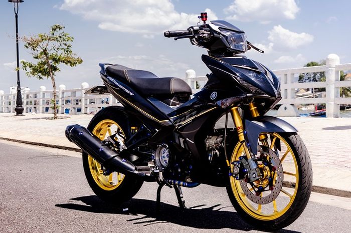 Modifikasi Yamaha MX King 150 dengan sentuhan warna emas