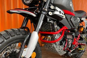 Pasang Crashbar Di Yamaha Xsr 155 Mesin Jadi Aman Plus Tampil Sangar Gridoto Com