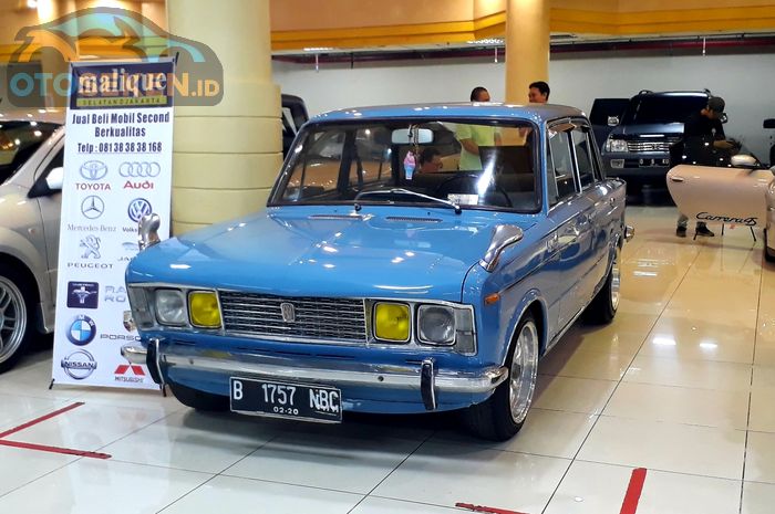 Fiat 125 Special di Malique Selatan Jakarta yang dibanderol dengan harga mulai dari Rp 60 jutaan