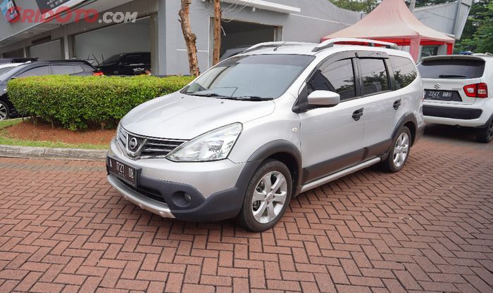 Ilustrasi Nissan Grand Livina Bekas