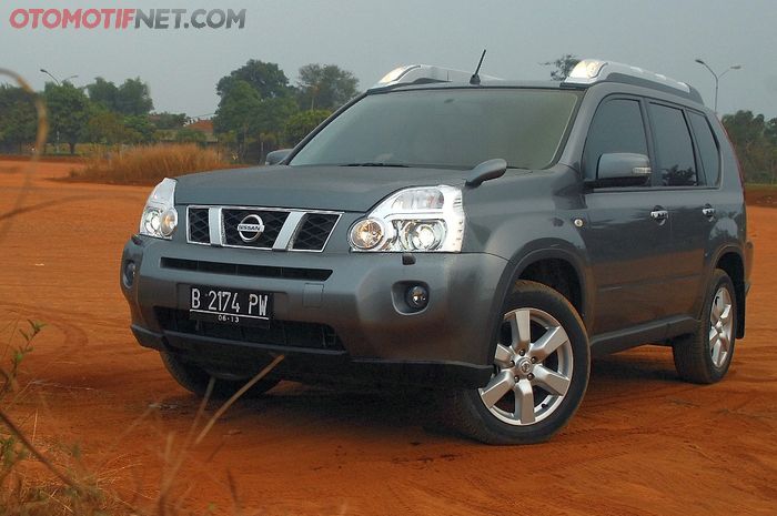 Bemper Nissan X-Trail T31 2.5 Xt 2008