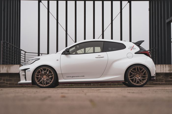Modifikasi kaki-kaki Toyota GR Yaris dengan fitmet meaty