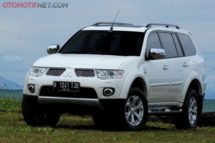 Ilustrasi Mitsubishi Pajero Sport