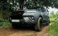 Toyota Fortuner Pilih Kelir Hitam Doff, Tambah Gagah Sob!