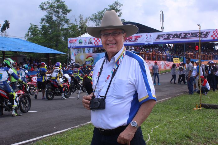 Helmy Sungkar terkenal sebagai promotor balap kenamaan di Indonesia