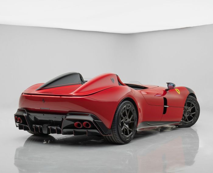 Mesin modifikasi Ferrari Monza dipecut hingga merilis tenaga sebesar 830 dk
