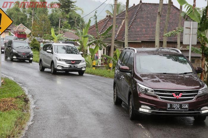 Kaca lebar milik Wuling Cortez menjadi pedang bermata dua