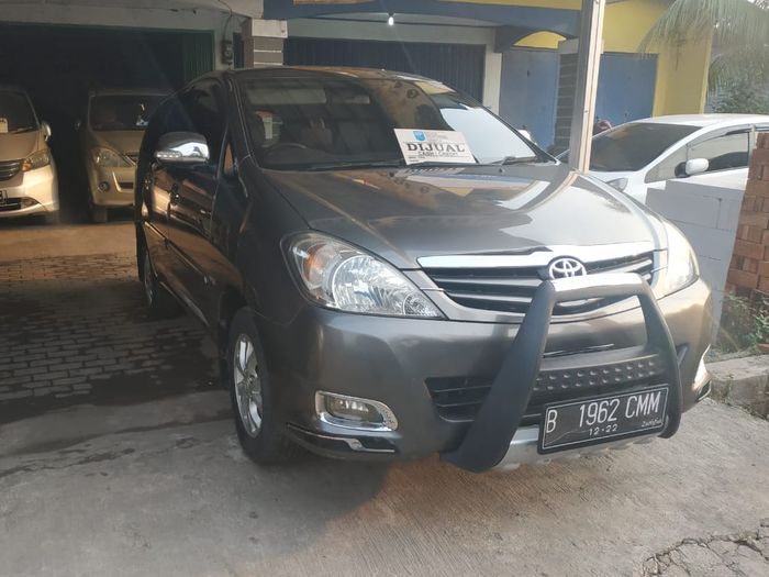 Toyota Kijang Innova Bekas