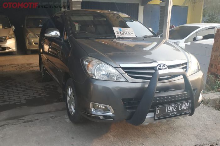 Ilustrasi Toyota Kijang Innova Bekas