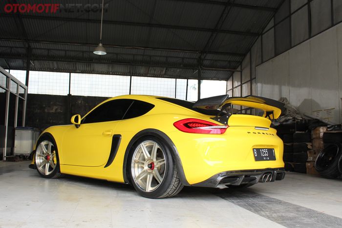 Porsche Cayman ini jadi 'kanvas' buat Edwin sebagai obat kangen modifikasi mobil