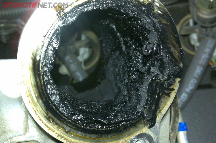 EGR mobil diesel disarankan dibersihkan minimal 1 tahun sekali